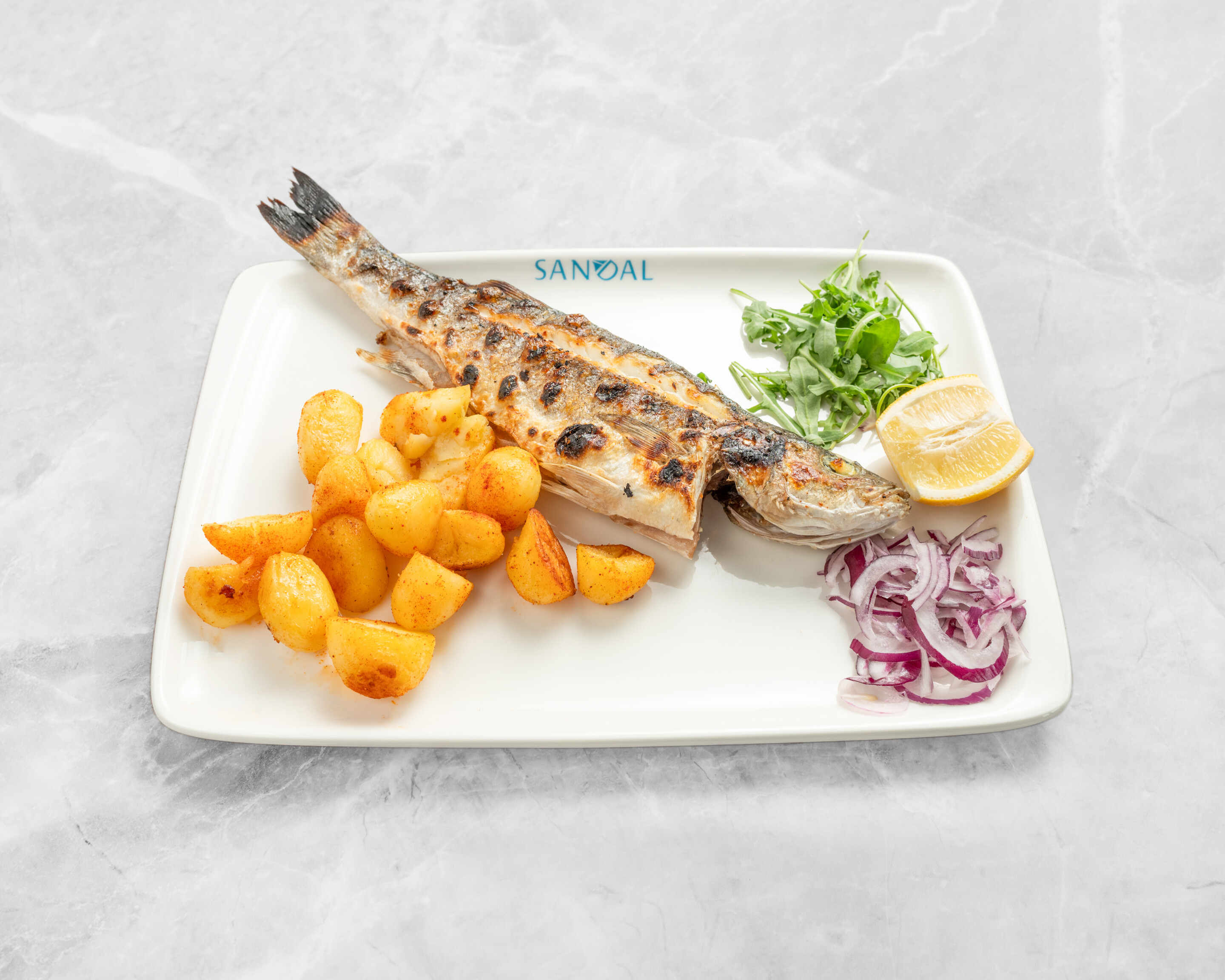 Wolfsbarsch vom Grill
